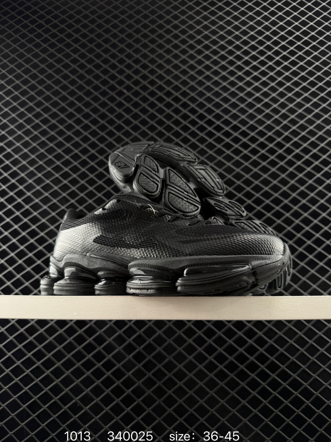 New Balance 2000 NB2000